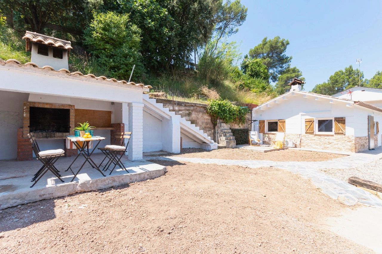 Vista exterior de Casa o chalet en venta en Vacarisses con Aire acondicionado, Calefacción y Terraza