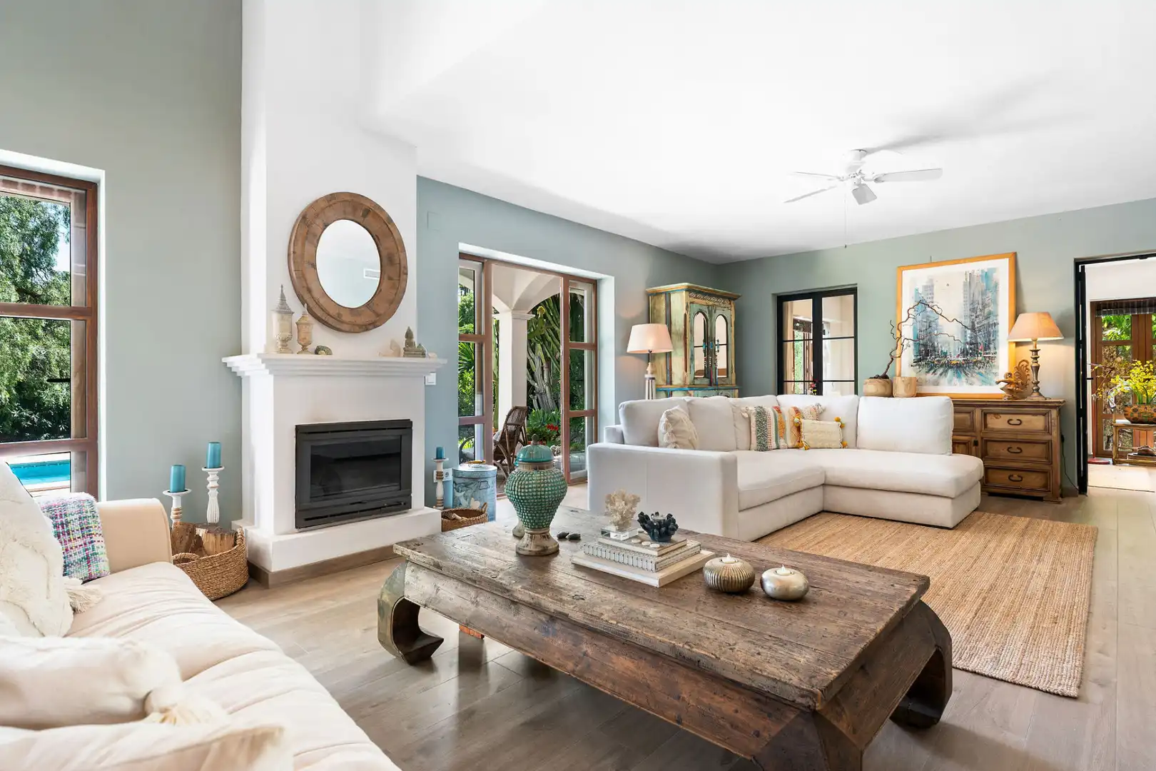 Sala de estar de Casa o chalet en venta en Marbella con Aire acondicionado, Jardín privado y Terraza