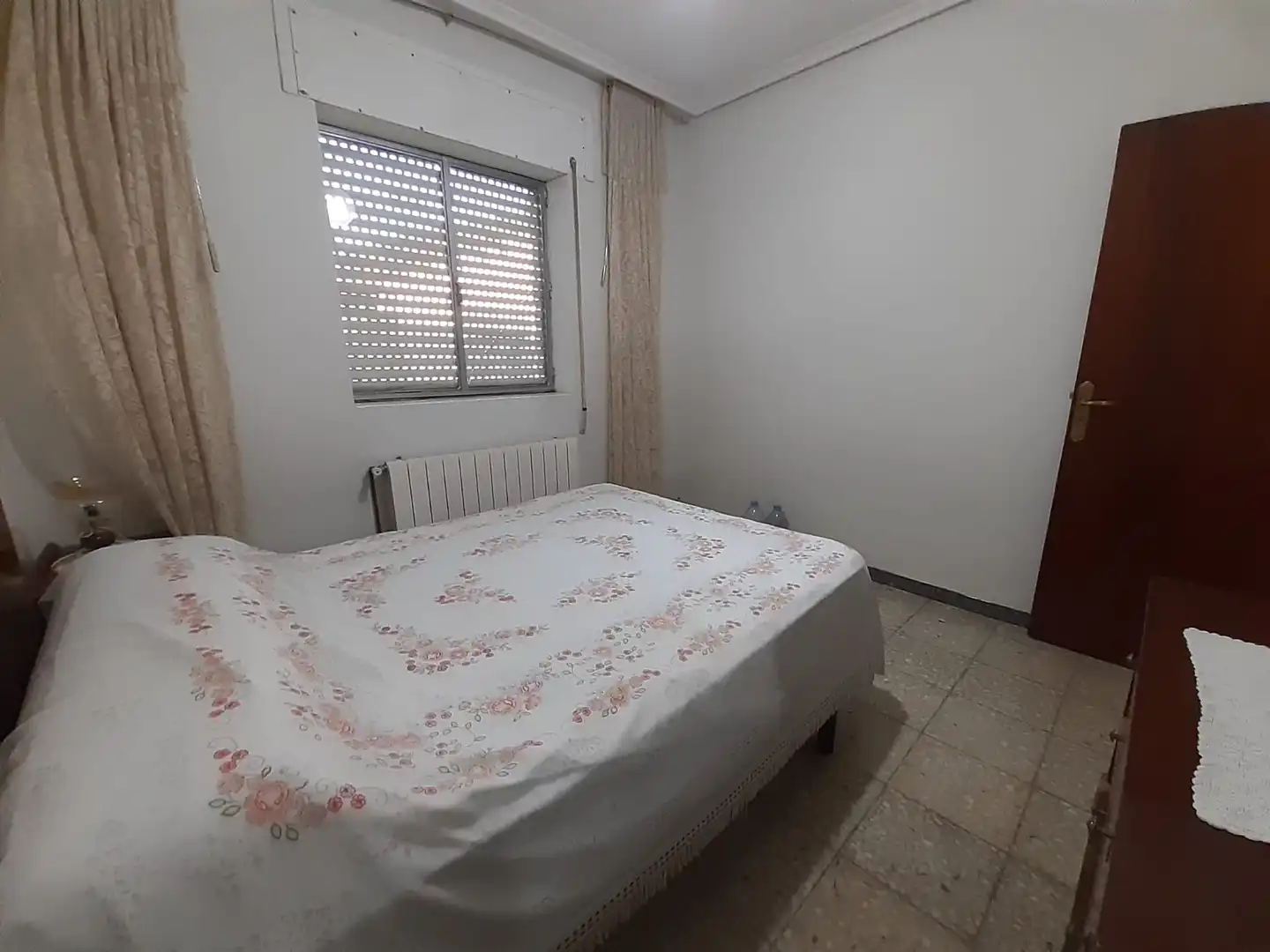Dormitori de Casa o xalet en venda en Moreruela de Tábara amb Calefacció i Jardí privat