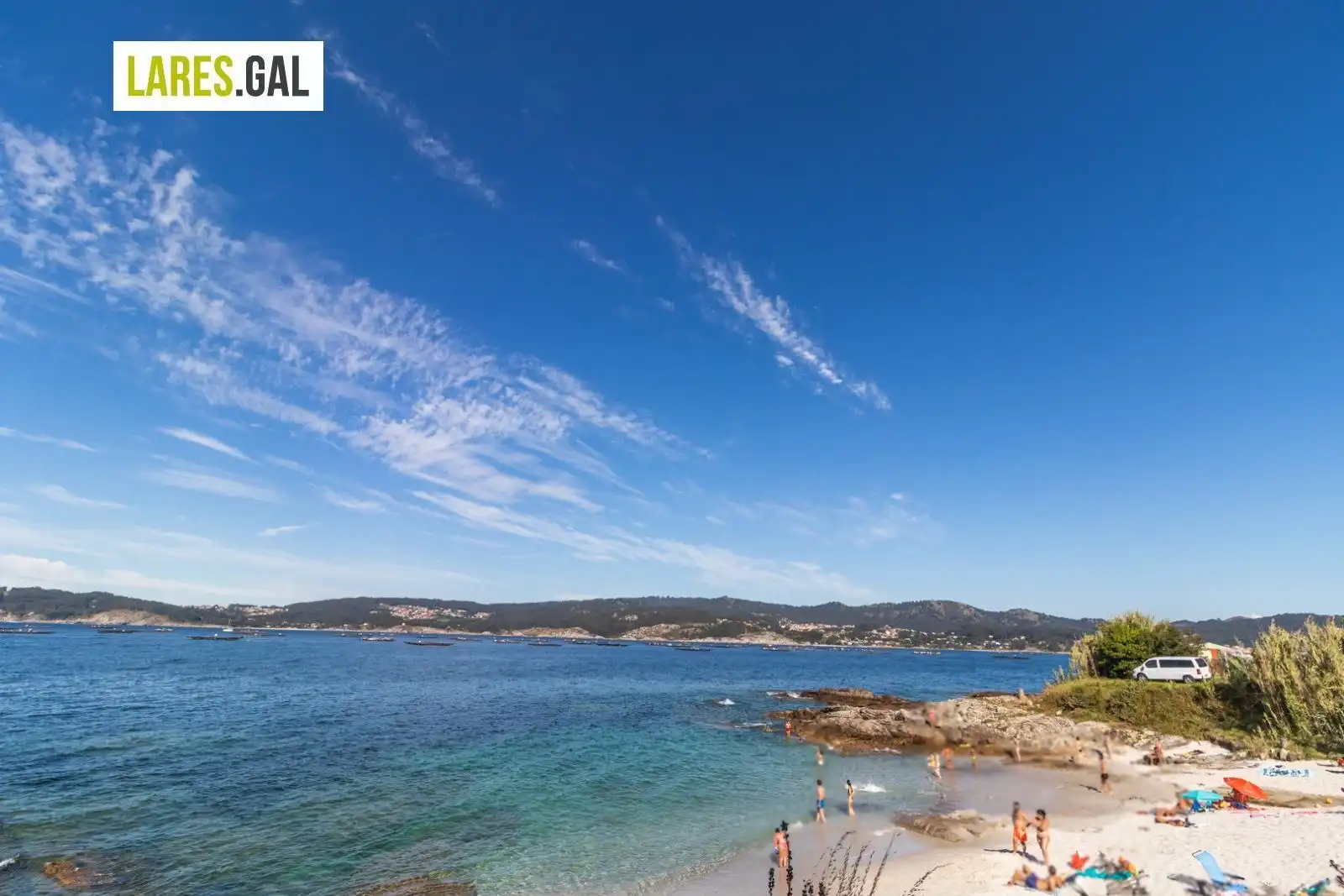 Exterior view of Flat for sale in Cangas   with Private garden, Terrace and Furnished
