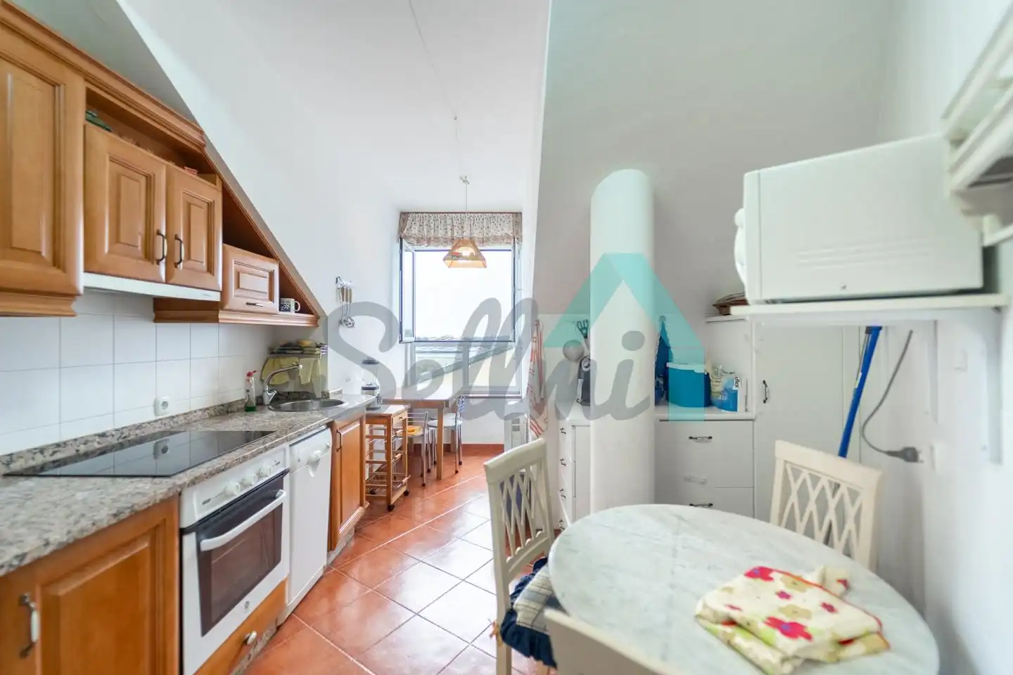 Cocina de Dúplex de alquiler en Castropol con Calefacción y Amueblado