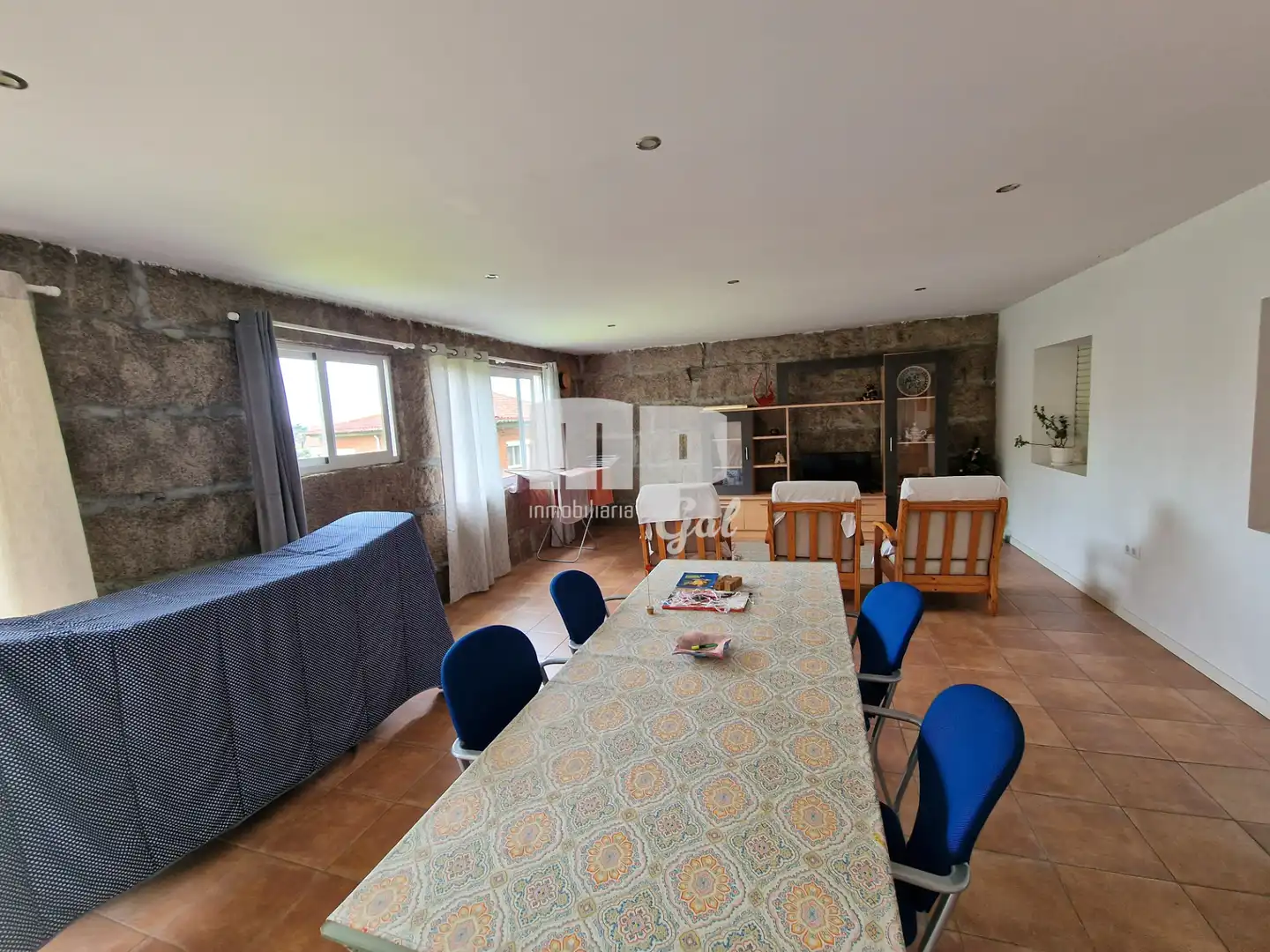Esszimmer von Gebäude zum Verkauf in Vigo 
