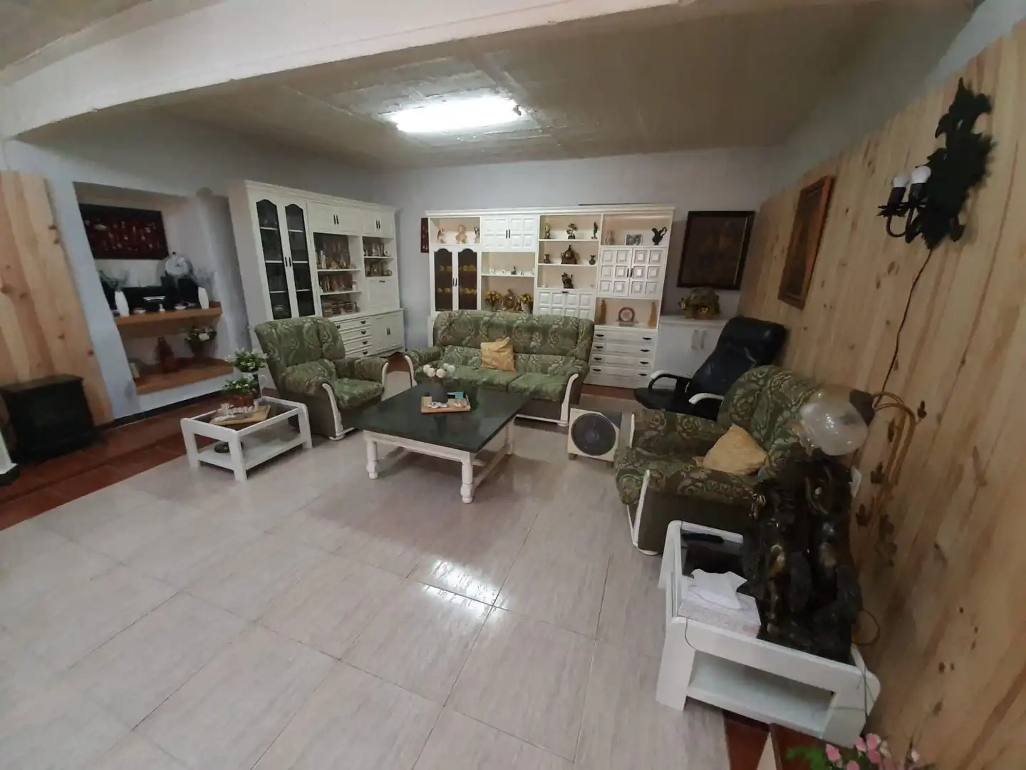 Wohnzimmer von Haus oder Chalet zum Verkauf in Pueyo de Santa Cruz mit Klimaanlage, Heizung und Privatgarten