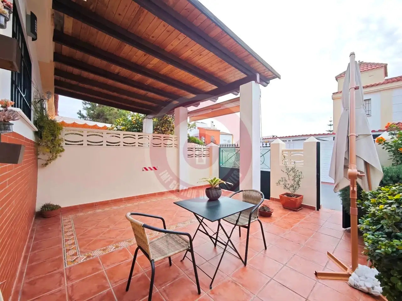Terrassa de Casa adosada en venda en Vélez-Málaga amb Aire condicionat, Terrassa i Moblat