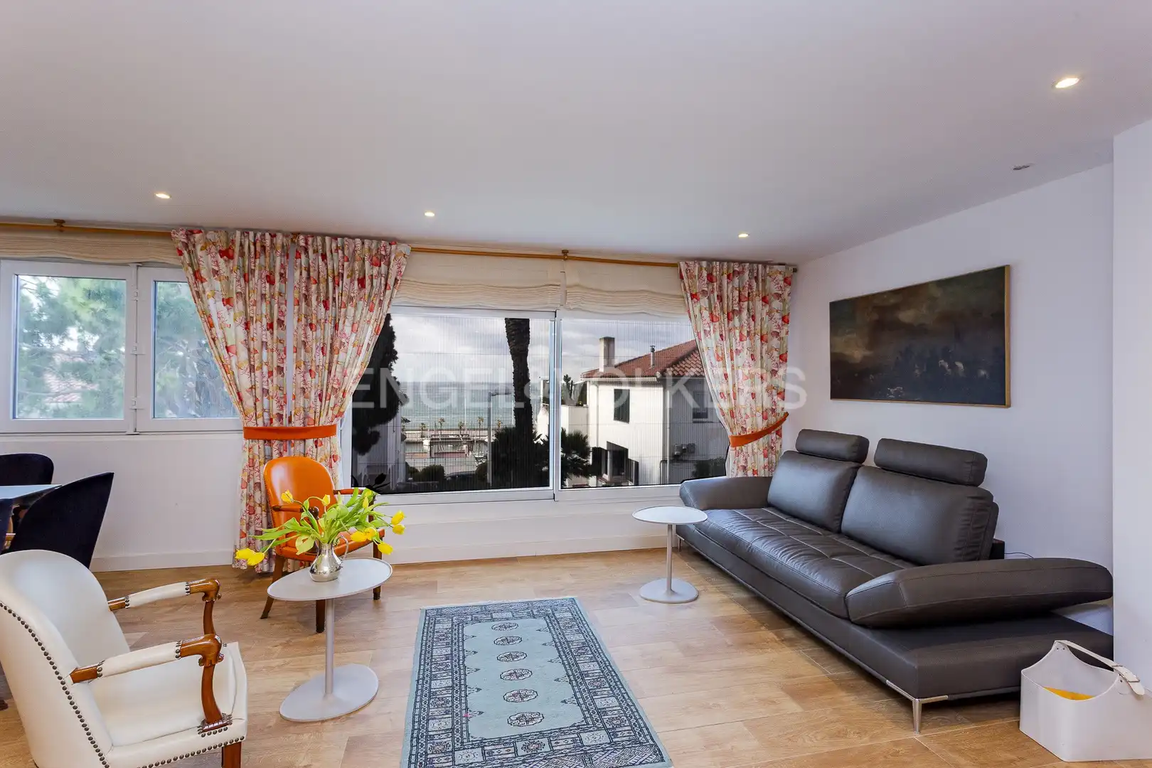Living room of Flat for rent in Sitges  with Air Conditioner, Heating and Swimming Pool