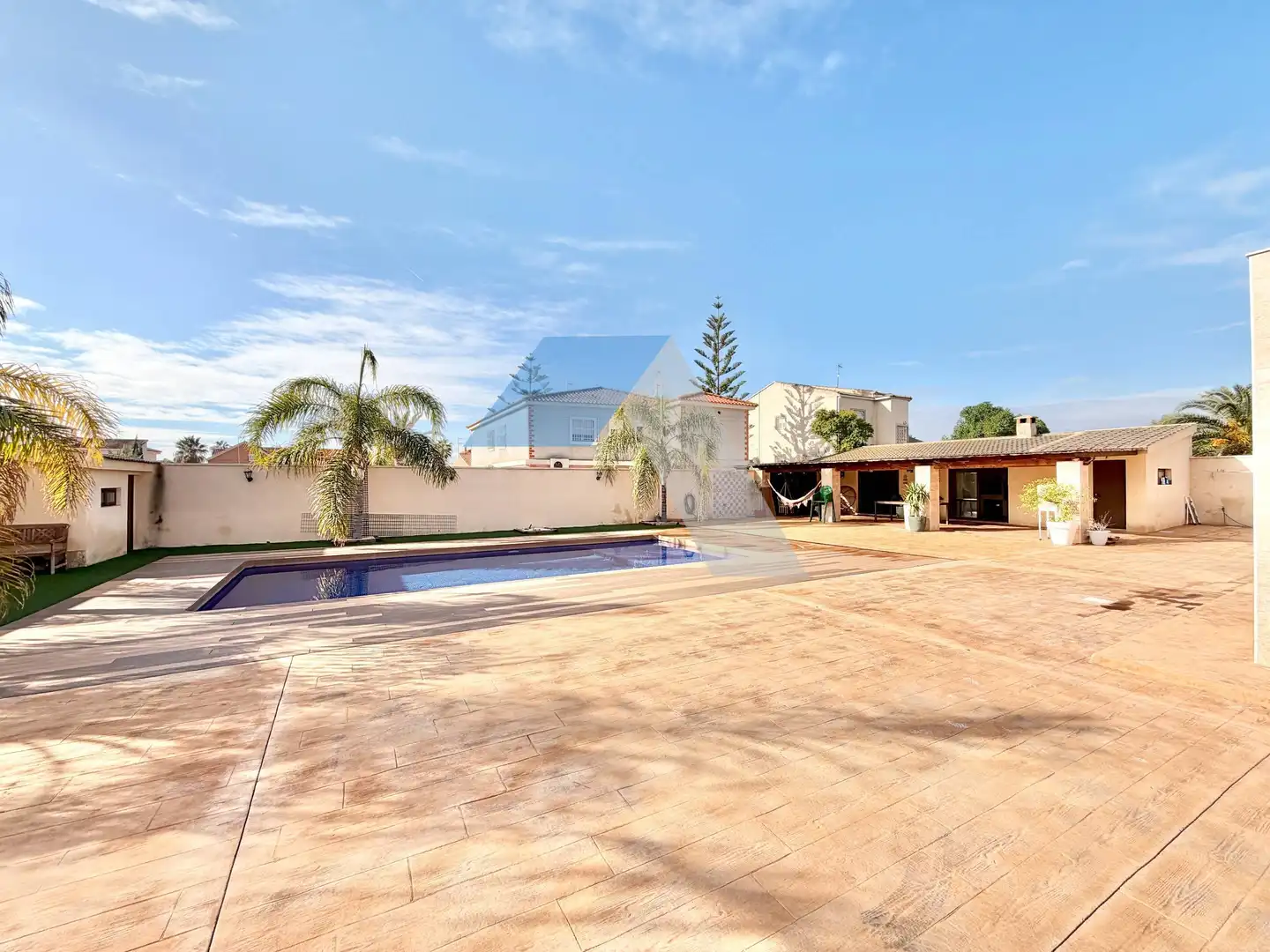 Piscina de Casa o xalet en venda en San Vicente del Raspeig / Sant Vicent del Raspeig amb Jardí privat