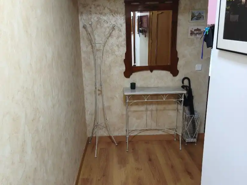 Wohnung zum Verkauf in  Madrid Capital mit Klimaanlage, Terrasse und Balkon