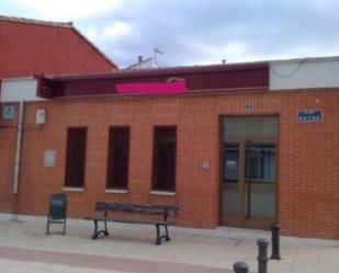 Vista exterior de Local en venda en Villafranca de Duero