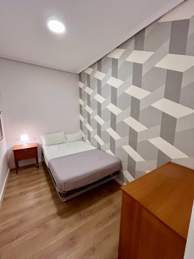 Schlafzimmer von Wohnung zur Miete in Valencia mit Klimaanlage, Heizung und Terrasse