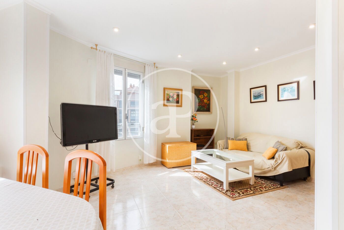 Exterior view of Flat to rent in  Valencia Capital  with Air Conditioner, Heating and Furnished