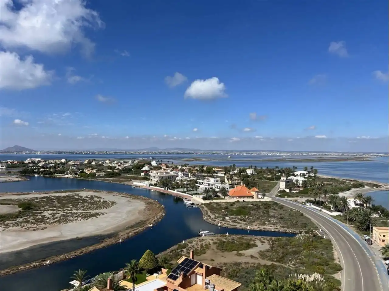 Àtic amb balcó en venda a Urbanizacion Veneciola Golf II 4, imagen 4