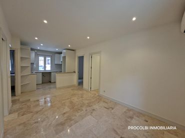 Rez-de-chaussée à vendre à Calle de Bravo Murillo