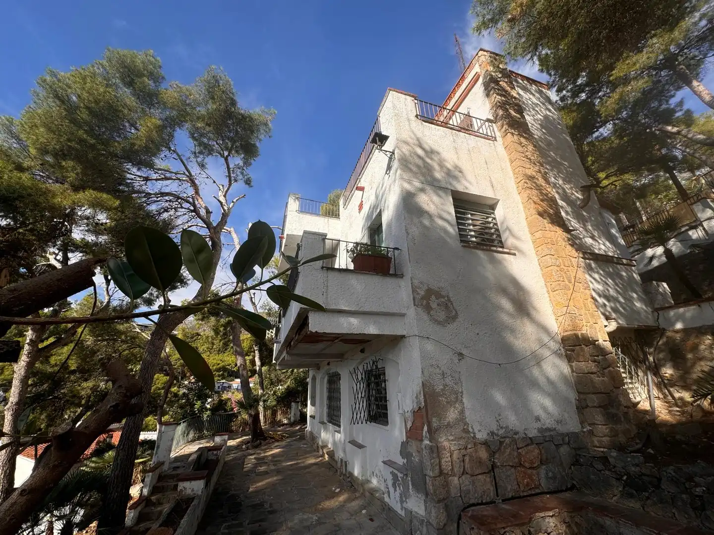 Houses for sale in Passeig de Bellavista, 187, Bellamar