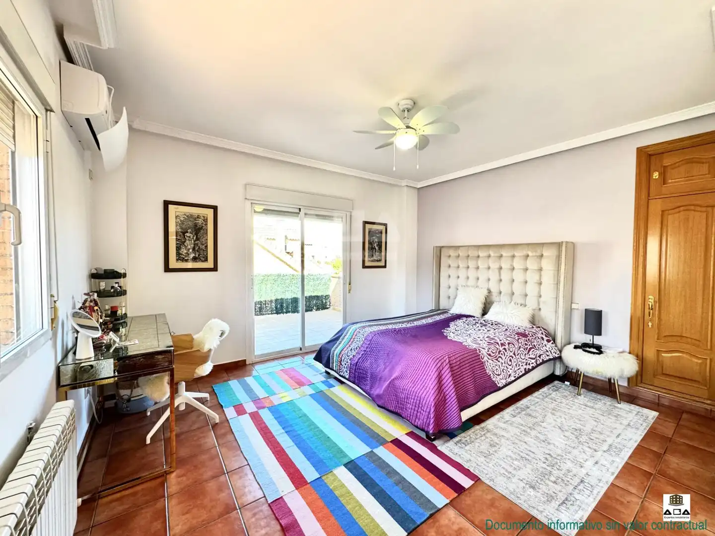 Bedroom of Houses for sale in Villanueva de la Cañada  with Air Conditioner, Heating and Private garden
