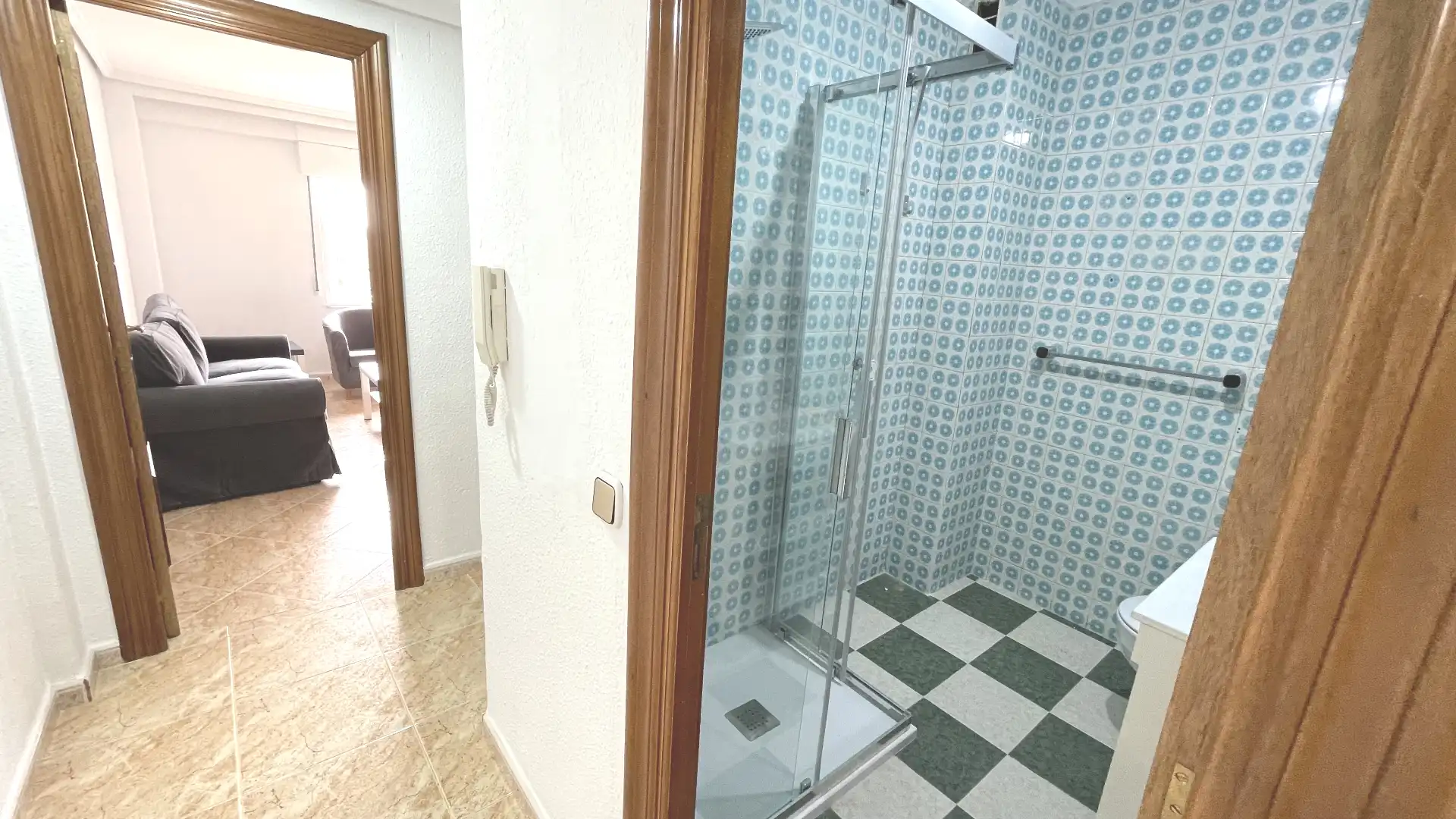 Bany de Pis de lloguer en Salamanca amb Calefacció, Parquet i Moblat