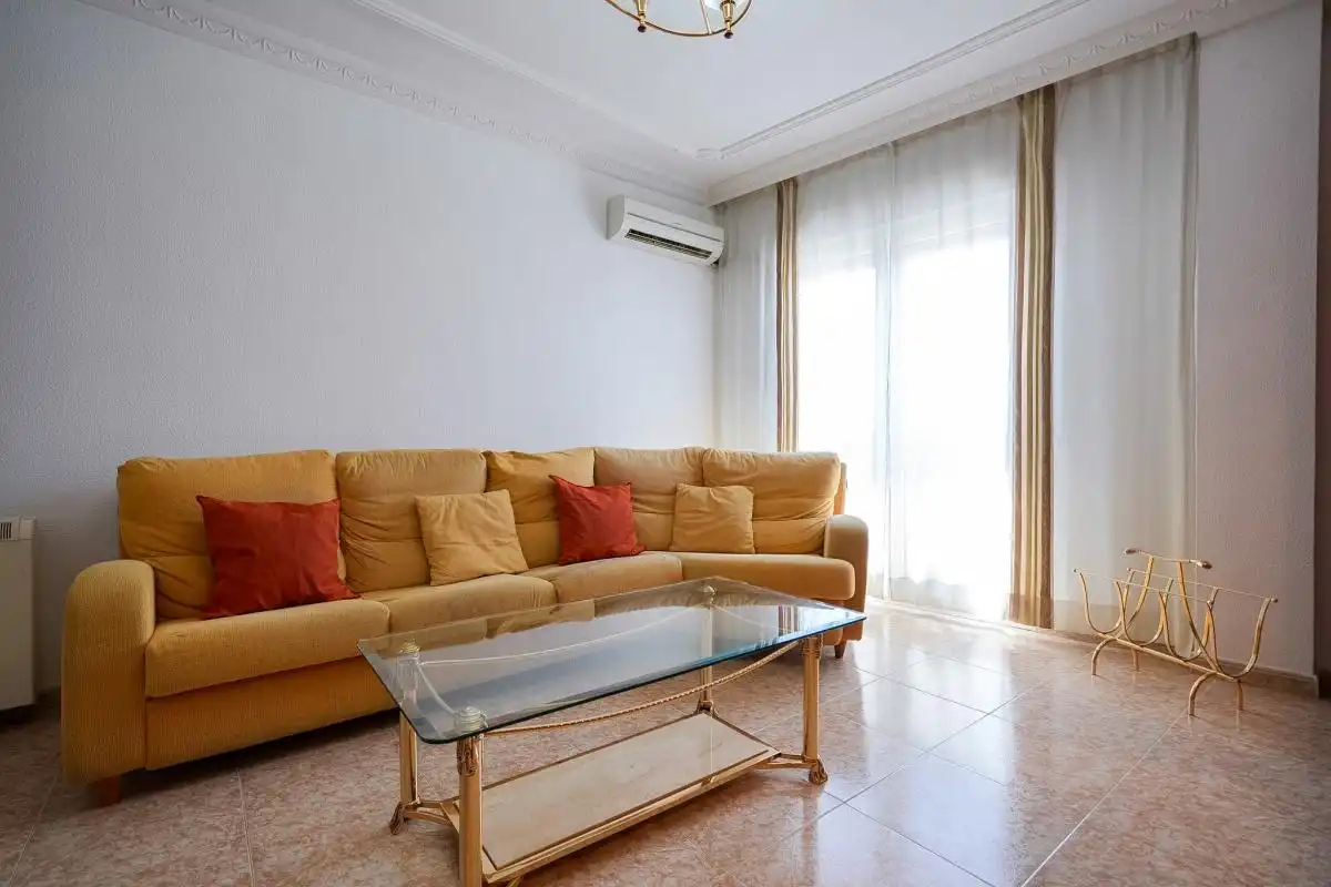 Living room of Flat for sale in Illescas  with Air Conditioner, Heating and Furnished