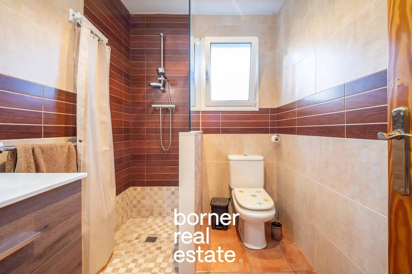 Bathroom of Houses for sale in Sant Muç