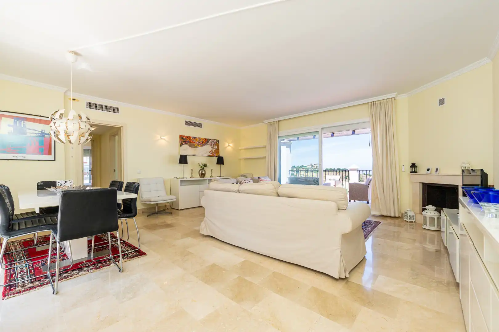 Sala de estar de Ático en venta en Mijas con Aire acondicionado, Terraza y Piscina
