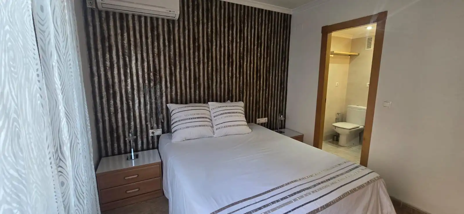 Schlafzimmer von Wohnung zum Verkauf in Valencia mit Klimaanlage, Heizung und Möbliert