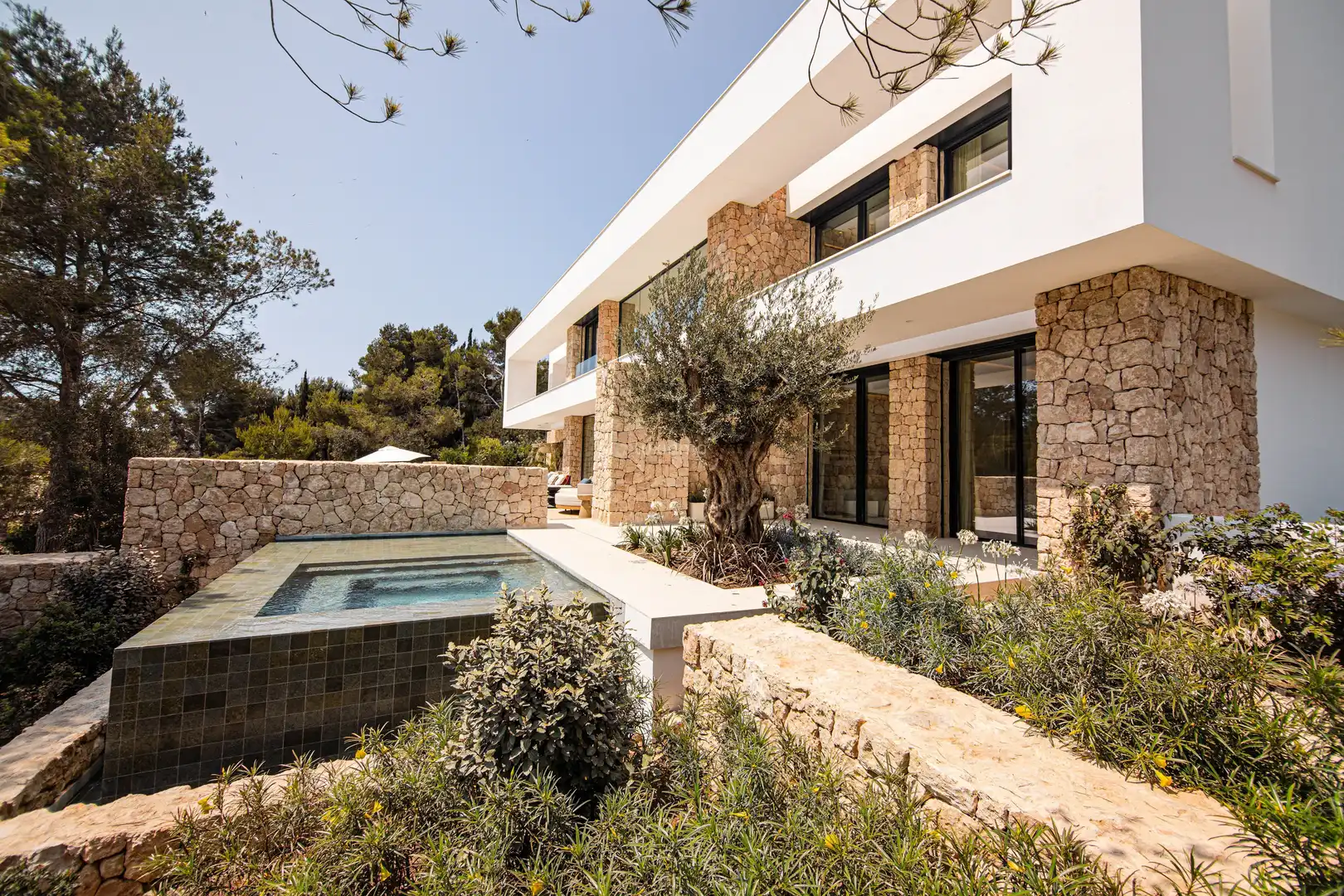 Vista exterior de Casa o xalet en venda en Santa Eulària des Riu amb Aire condicionat, Calefacció i Terrassa