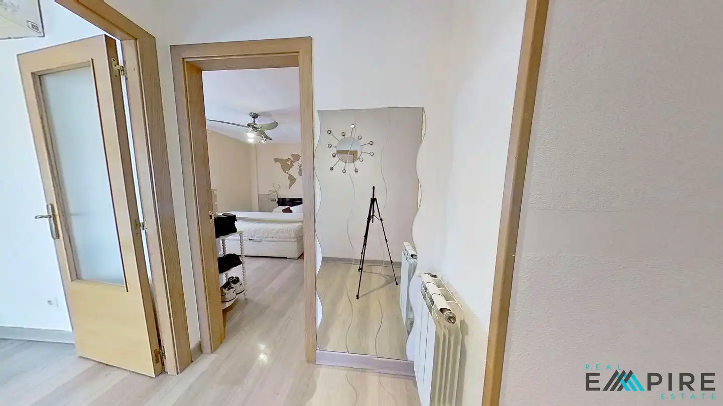 Planta baja en venta en Parla Este