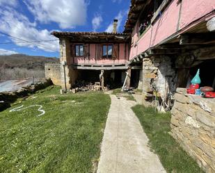 Außenansicht von Haus oder Chalet zum verkauf in Merindad de Valdeporres mit Privatgarten, Terrasse und Abstellraum