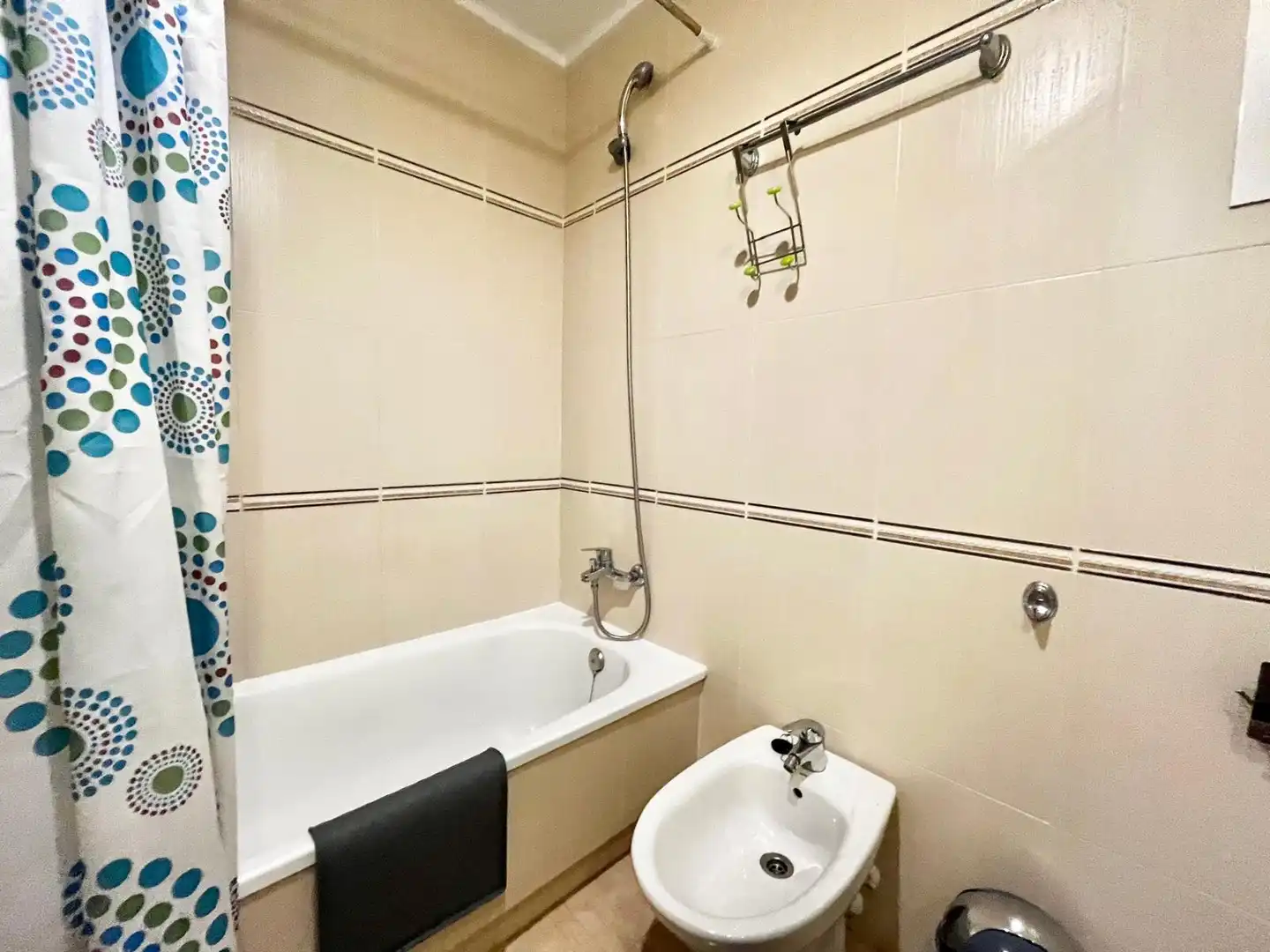 Bathroom of Flat for rent in Torrevieja  with Air Conditioner, Terrace and Swimming Pool