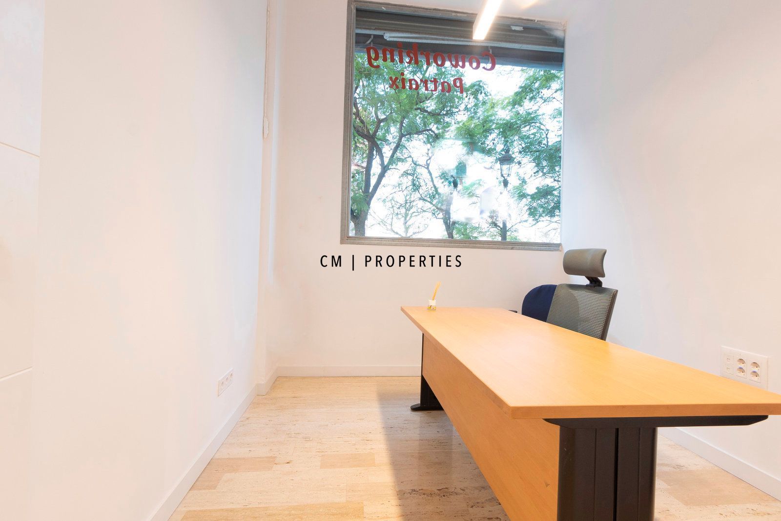 Oficina de lloguer en  Valencia Capital amb Aire condicionat, Calefacció i Moblat