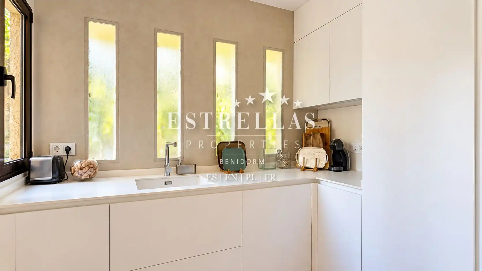 Cocina de Apartamento en venta en Altea con Aire acondicionado, Calefacción y Jardín privado
