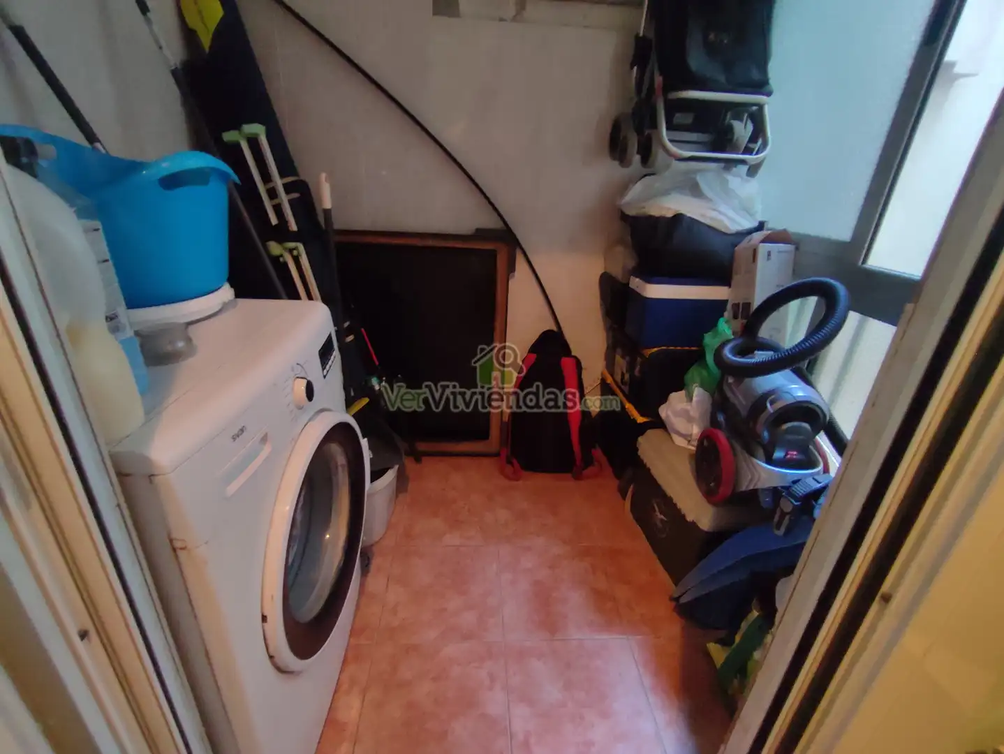 Flat for sale in Cornellà de Llobregat  with Air Conditioner, Heating and Oven