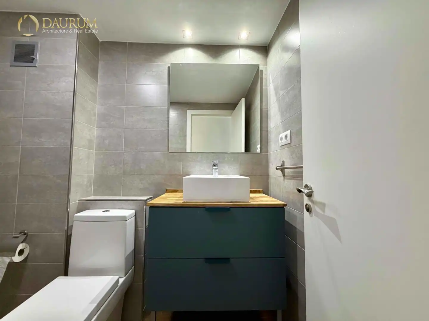 Badezimmer von Wohnung zum Verkauf in Almussafes mit Klimaanlage, Terrasse und Abstellraum