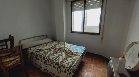 Foto 5 de Piso en venta en Avenida de Santiago, 56, Ventiun, Ourense Capital