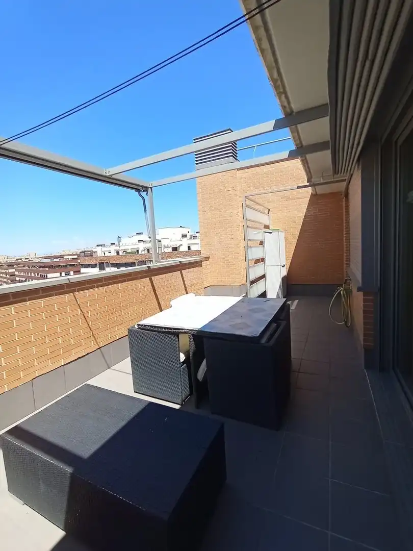 Terrasse von Dachboden zur Miete in Madrid mit Klimaanlage, Heizung und Terrasse