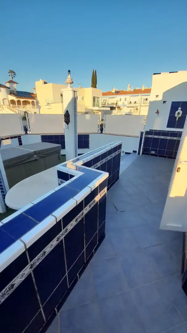 Terrassa de Casa o xalet en venda en Vélez-Málaga amb Aire condicionat, Calefacció i Jardí privat