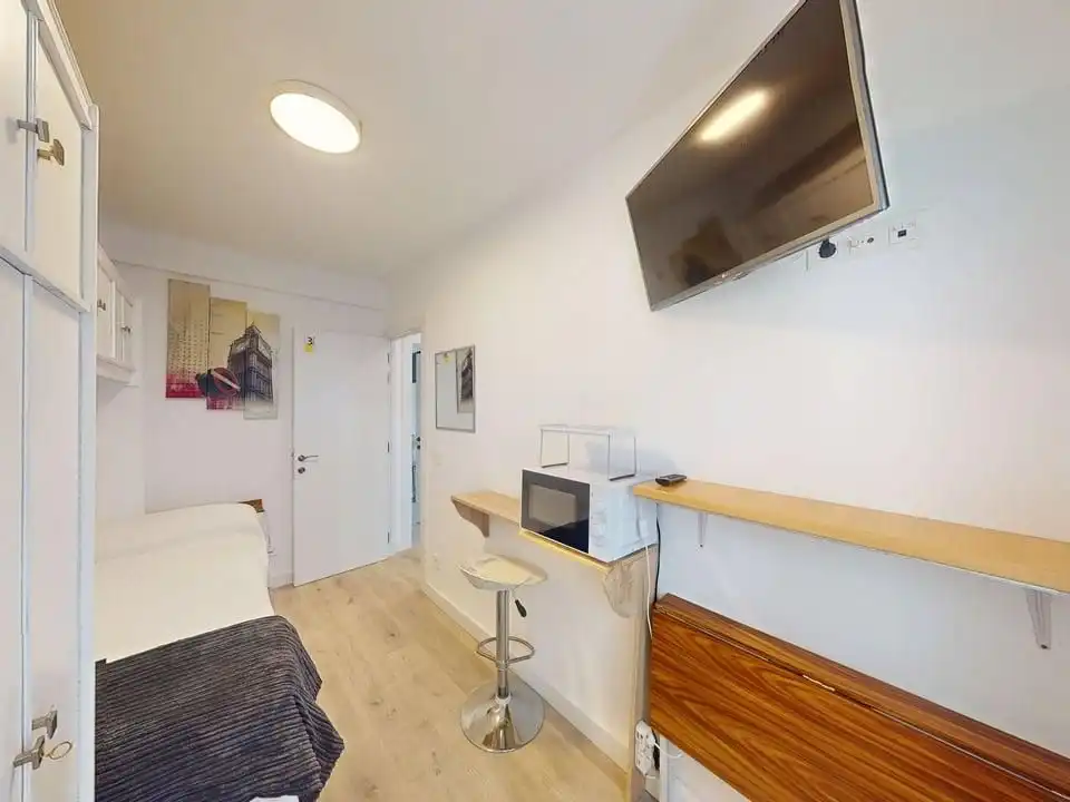 Bedroom of Flat for share in Centro
