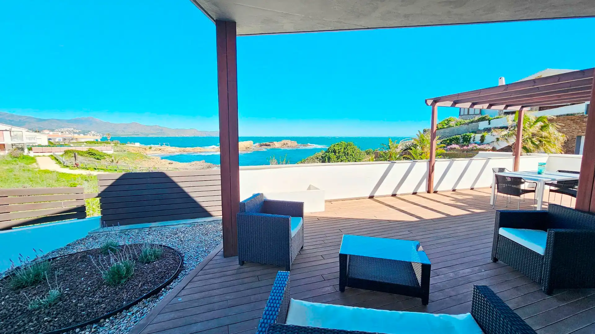 Terraza de Casa o chalet en venta en El Port de la Selva con Aire acondicionado, Calefacción y Jardín privado