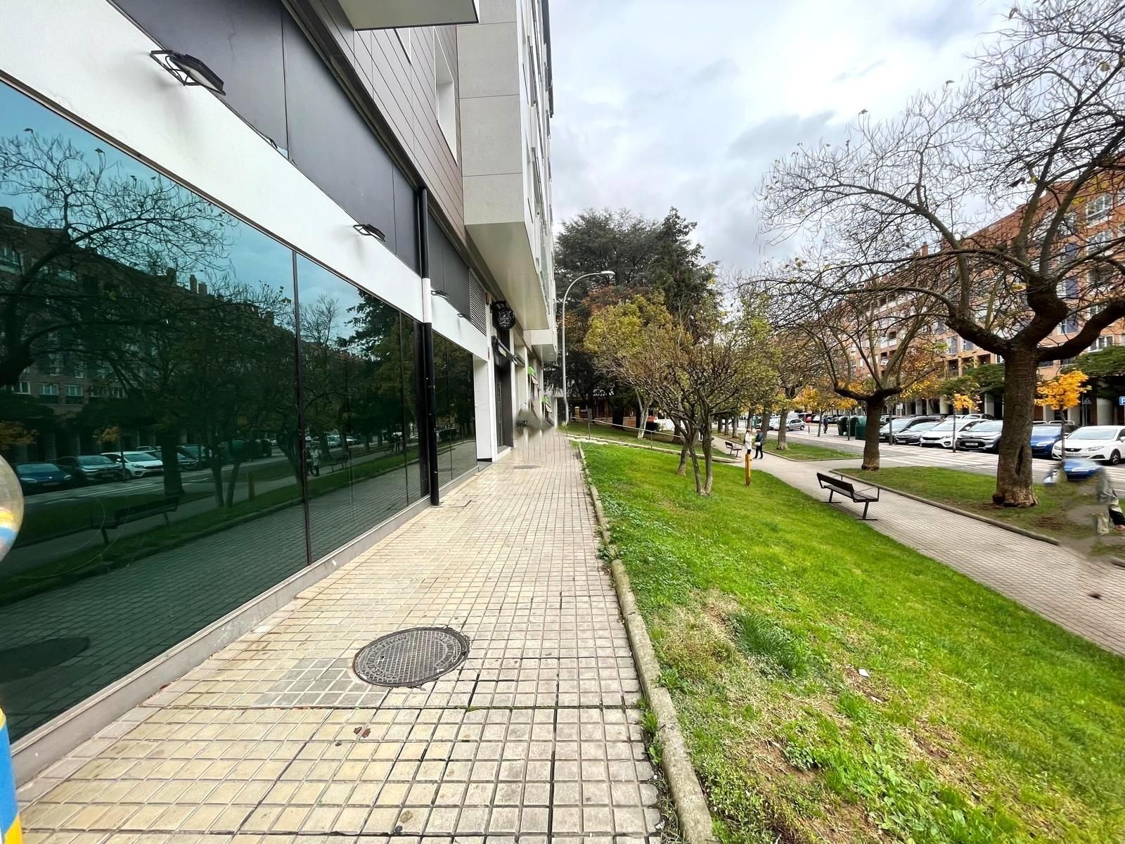 Vista exterior de Local de alquiler en Barañáin / Barañain con Aire acondicionado