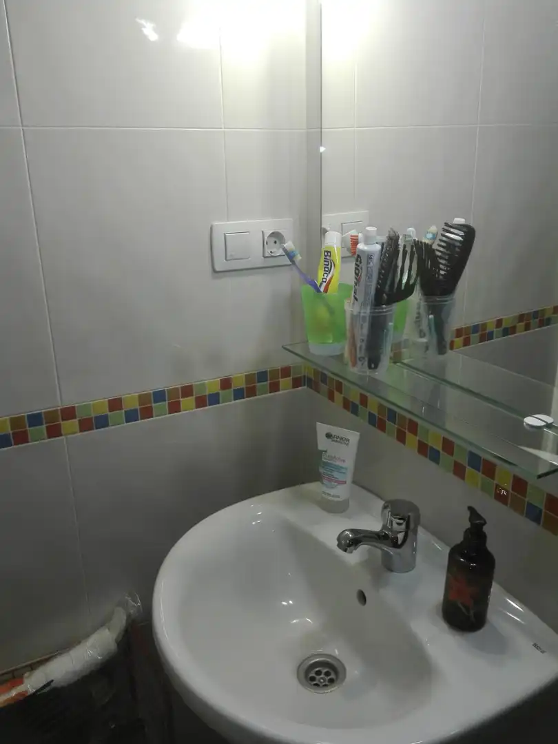 Bathroom of Flat for rent in Granada  with Heating, Furnished and Balcony