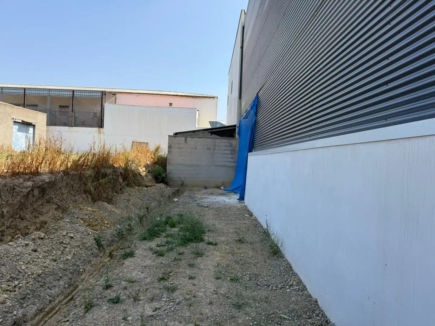 Vista exterior de Nave industrial en venta en Llíria
