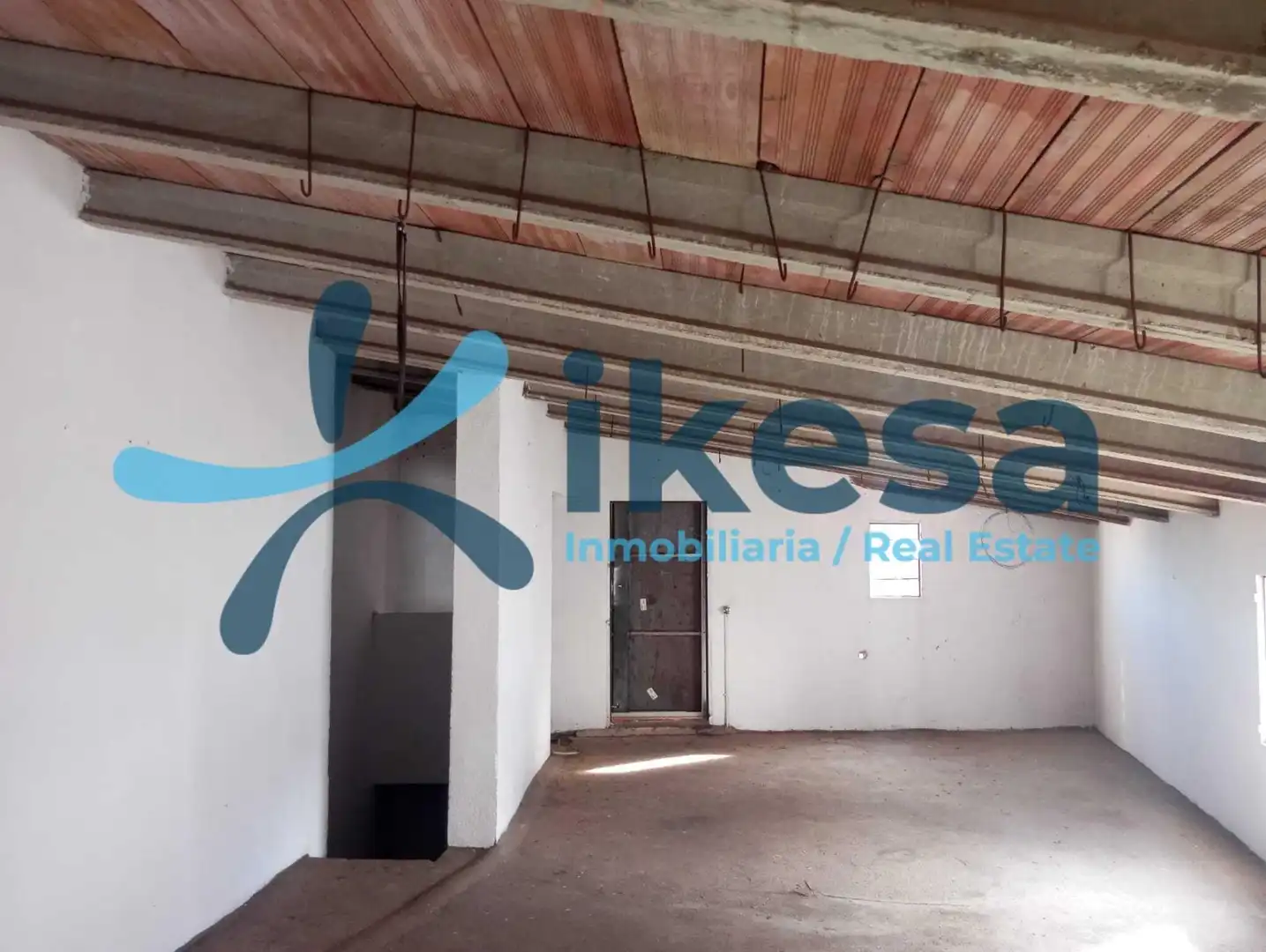 Casa adosada en venta en Calera de León