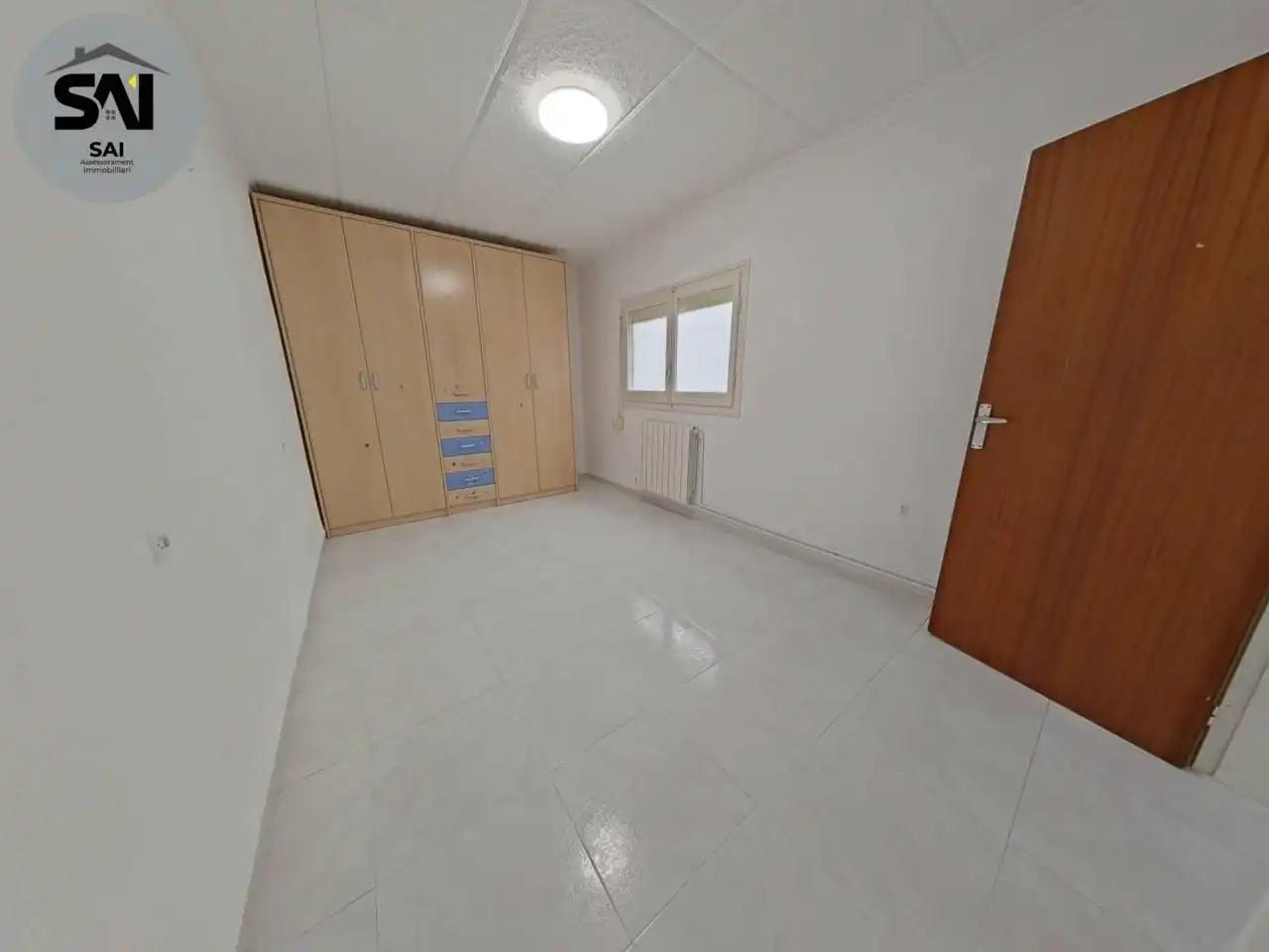 Flat for sale in Sabadell  with Air Conditioner, Heating and Balcony