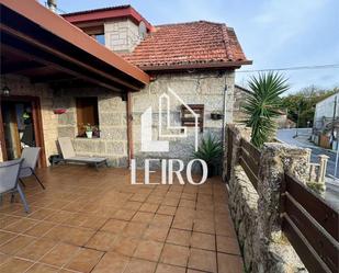 Exterior view of House or chalet for sale in Vilanova de Arousa  with Heating, Private garden and Terrace