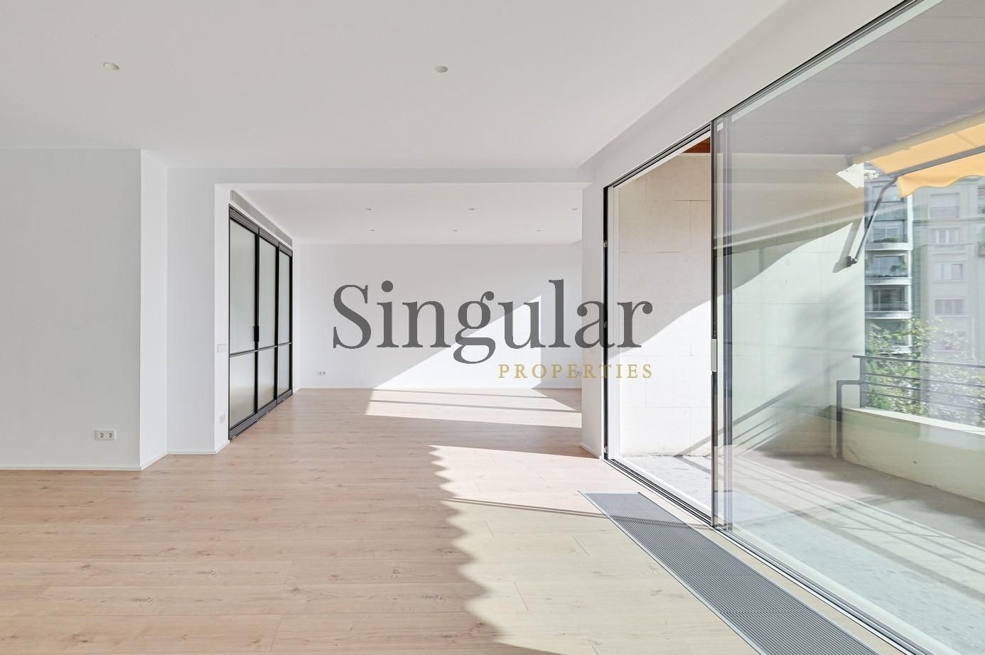 Sala de estar de Piso en venta en  Barcelona Capital con Aire acondicionado, Calefacción y Parquet