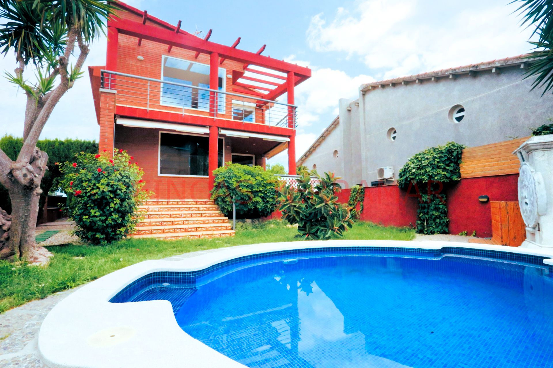 Garden of House or chalet for sale in Cubelles  with Air Conditioner, Heating and Private garden