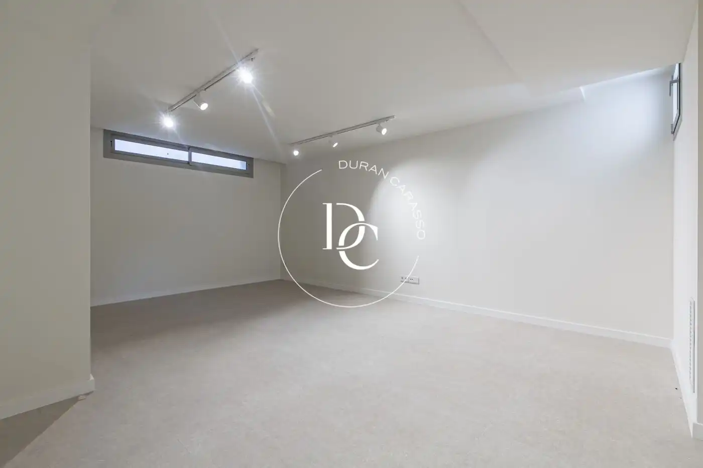 Casa con piscina en venta en Carrer Margarida Xirgu, imagen 49