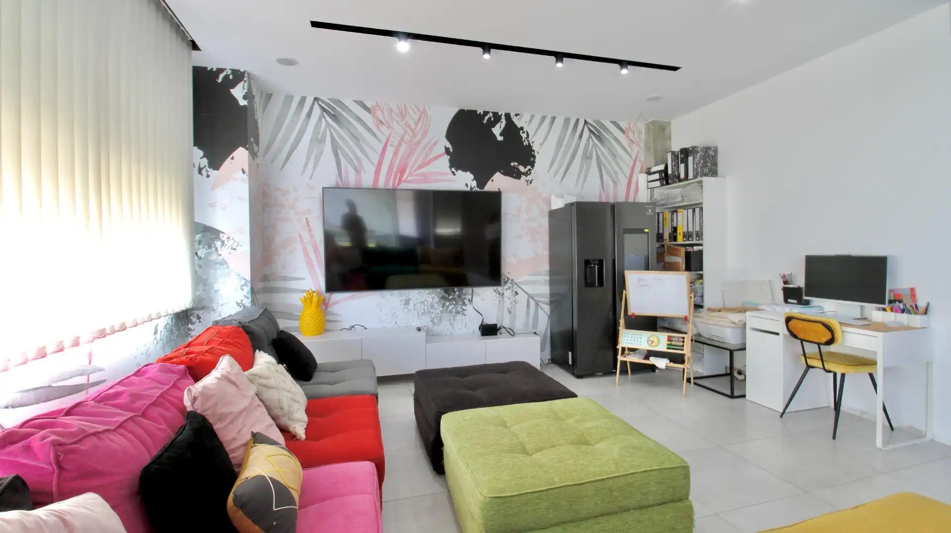 Sala de estar de Casa adosada en venta en Armilla con Aire acondicionado, Calefacción y Jardín privado