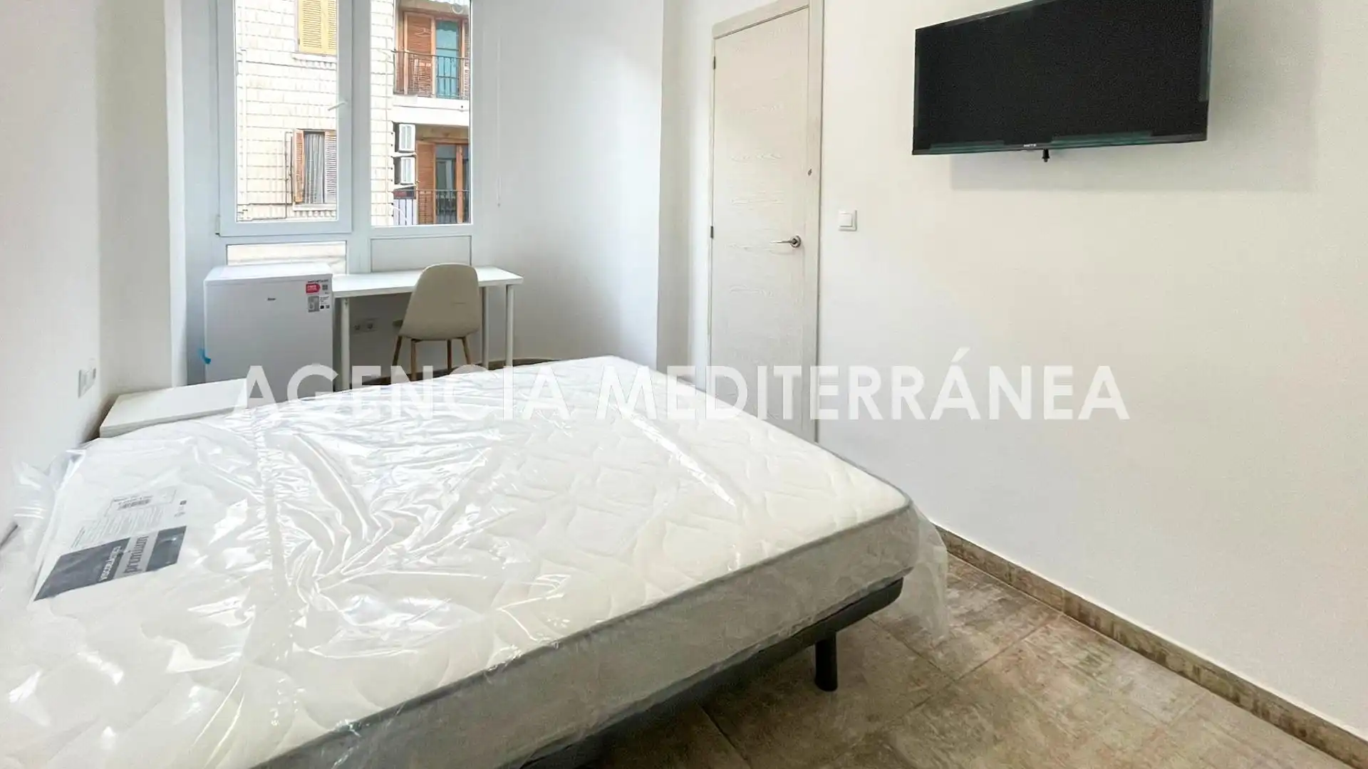 Habitación de Piso para compartir en Burjassot con Amueblado