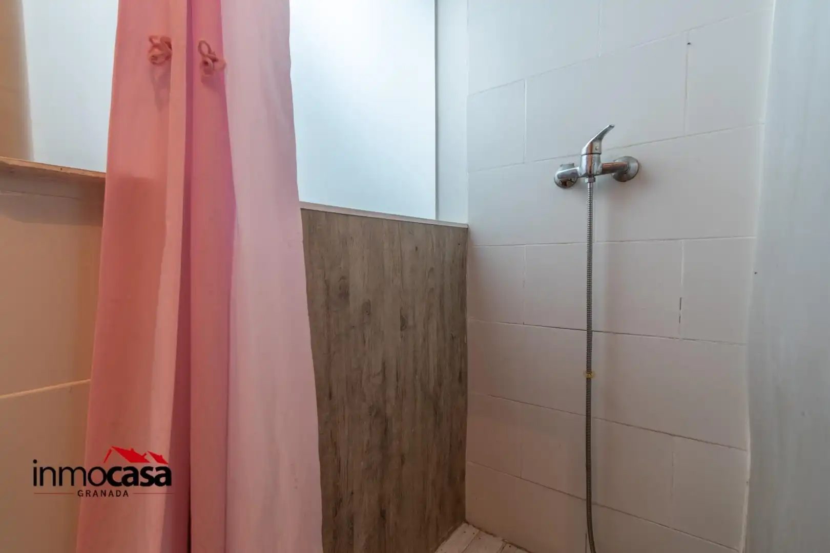 Baño de Edificio en venta en Granada