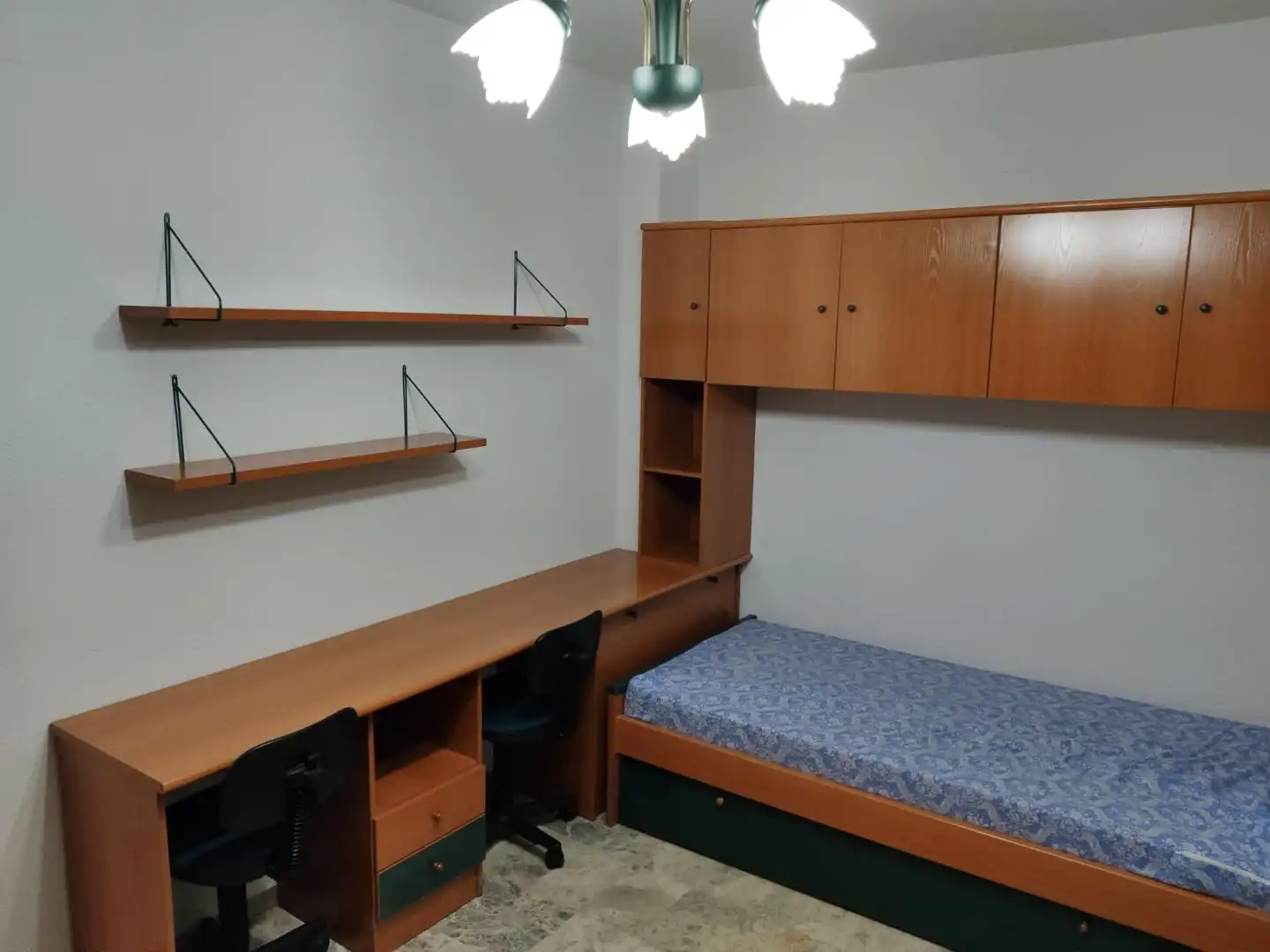 Schlafzimmer von Wohnung zur Miete in Ciudad Real mit Heizung, Möbliert und Waschmaschine