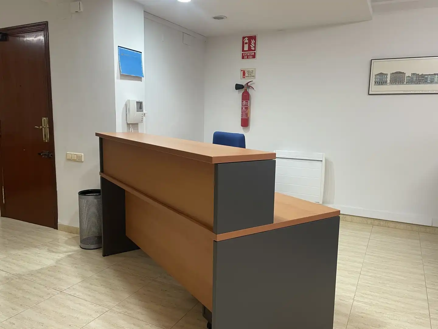 Büro zum Verkauf in Ontinyent mit Klimaanlage